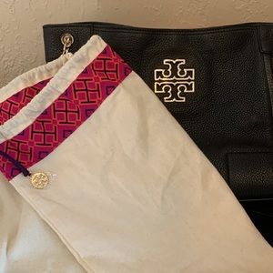 Tory Burch pebbled leather chain tote with dust bag